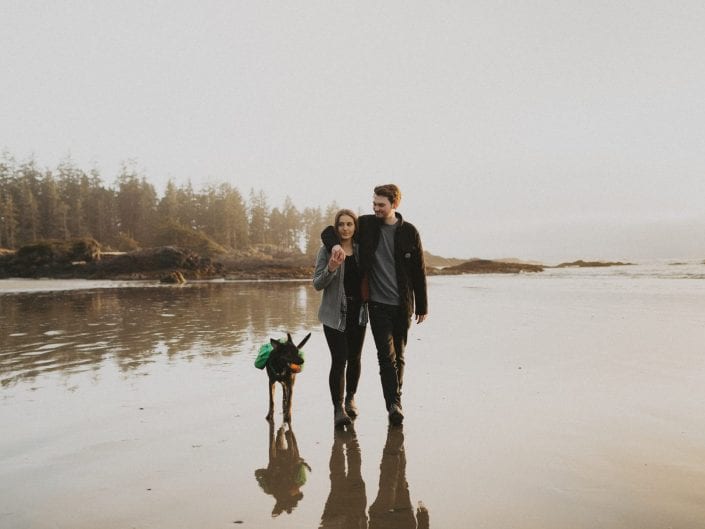 Isaac & Lizzie - Tofino Lifestyle Session